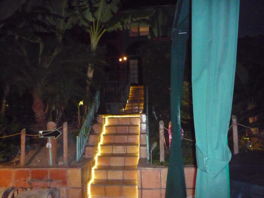 Woodland Hills Calabasas Guesthouses Los Ángeles Exterior foto